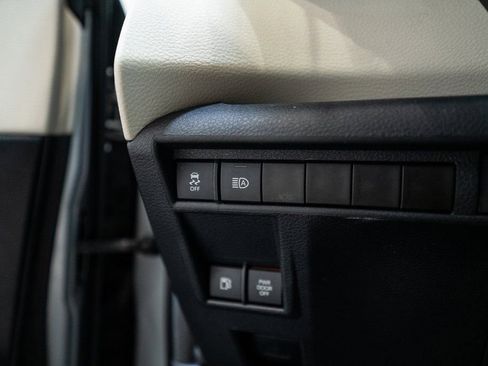 Used 2024 Toyota Sienna XLE image 22