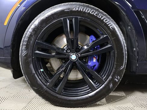 Used 2024 BMW X7 xDrive40i w/ M Sport Package image 25