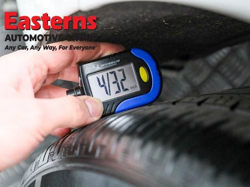 Used 2023 Toyota Camry SE image 21