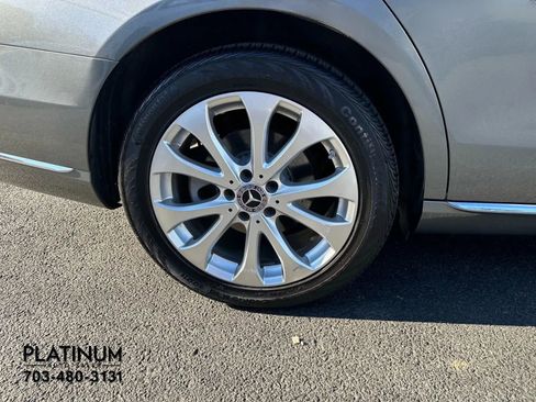 Used 2019 Mercedes-Benz E 300 4MATIC image 16