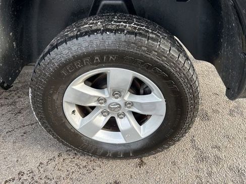 Used 2020 RAM 1500 Classic SLT image 48