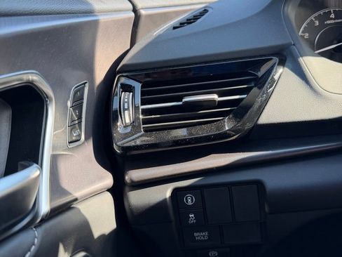 Used 2025 Acura RDX SH-AWD image 20