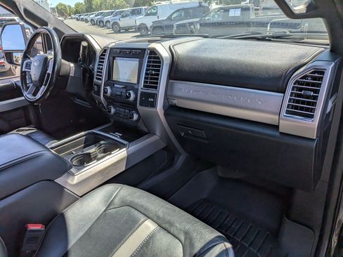 Used 2018 Ford F350 Platinum w/ Platinum Ultimate Package AWD/4WD image 33