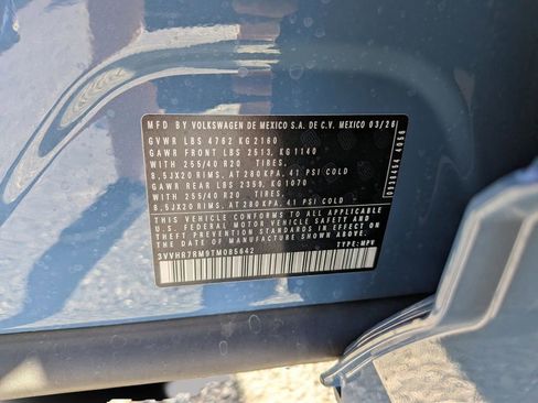 New 2026 Volkswagen Tiguan SE R-Line FWD image 32
