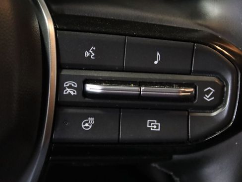 Used 2026 Chevrolet Colorado ZR2 w/ Technology Package AWD/4WD image 21