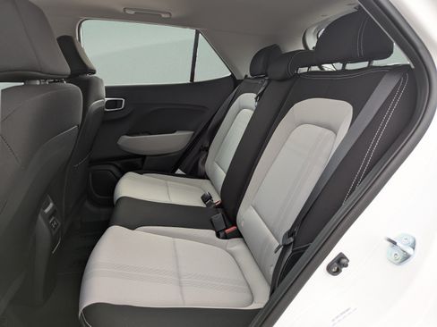 New 2026 Hyundai Venue SEL FWD image 14