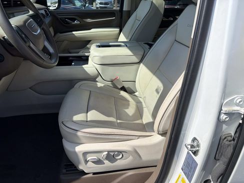 Used 2021 GMC Yukon XL Denali w/ Denali Ultimate Package RWD image 22