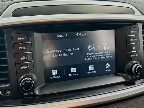 Used 2020 Kia Sorento S image 15