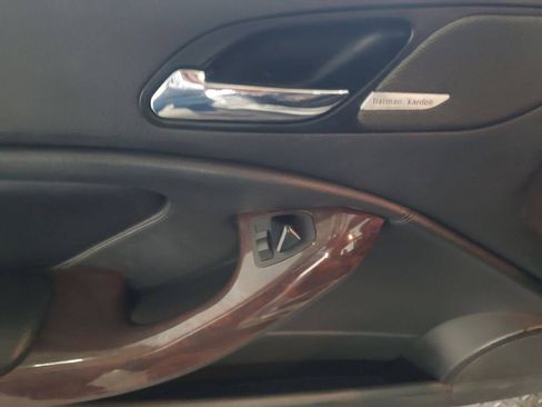 Used 2004 BMW 330Ci Convertible image 10