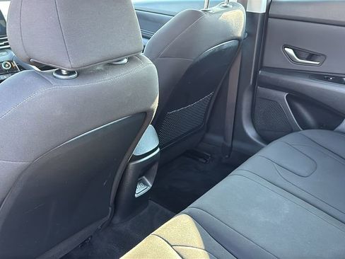 Used 2025 Hyundai Elantra SEL image 31