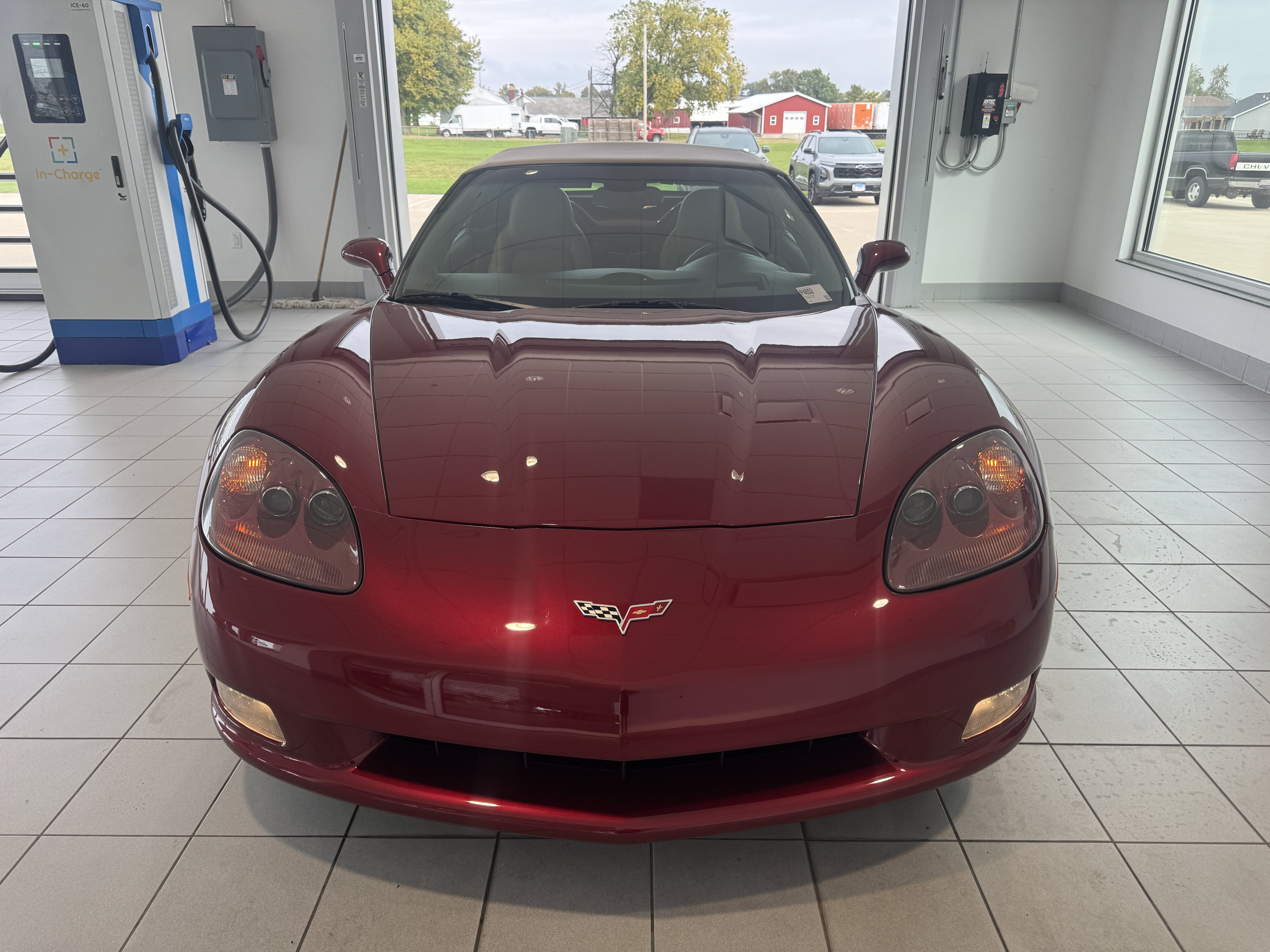 Used 2007 Chevrolet Corvette Convertible w/ Preferred Equipment Group RWD image 5