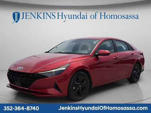 Used 2021 Hyundai Elantra SEL w/ Convenience Package FWD image 10