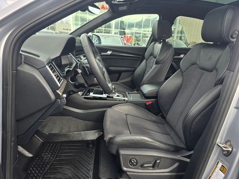 Used 2023 Audi SQ5 Prestige w/ Prestige Package image 13