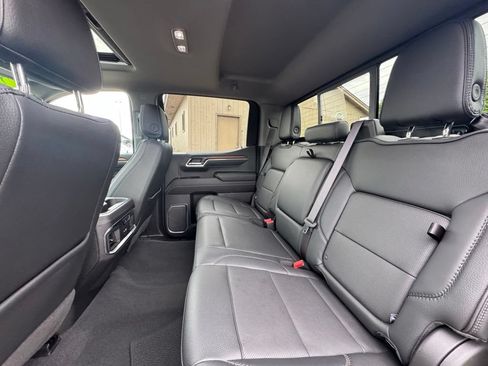Used 2024 GMC Sierra 1500 Denali w/ Technology Package AWD/4WD image 27