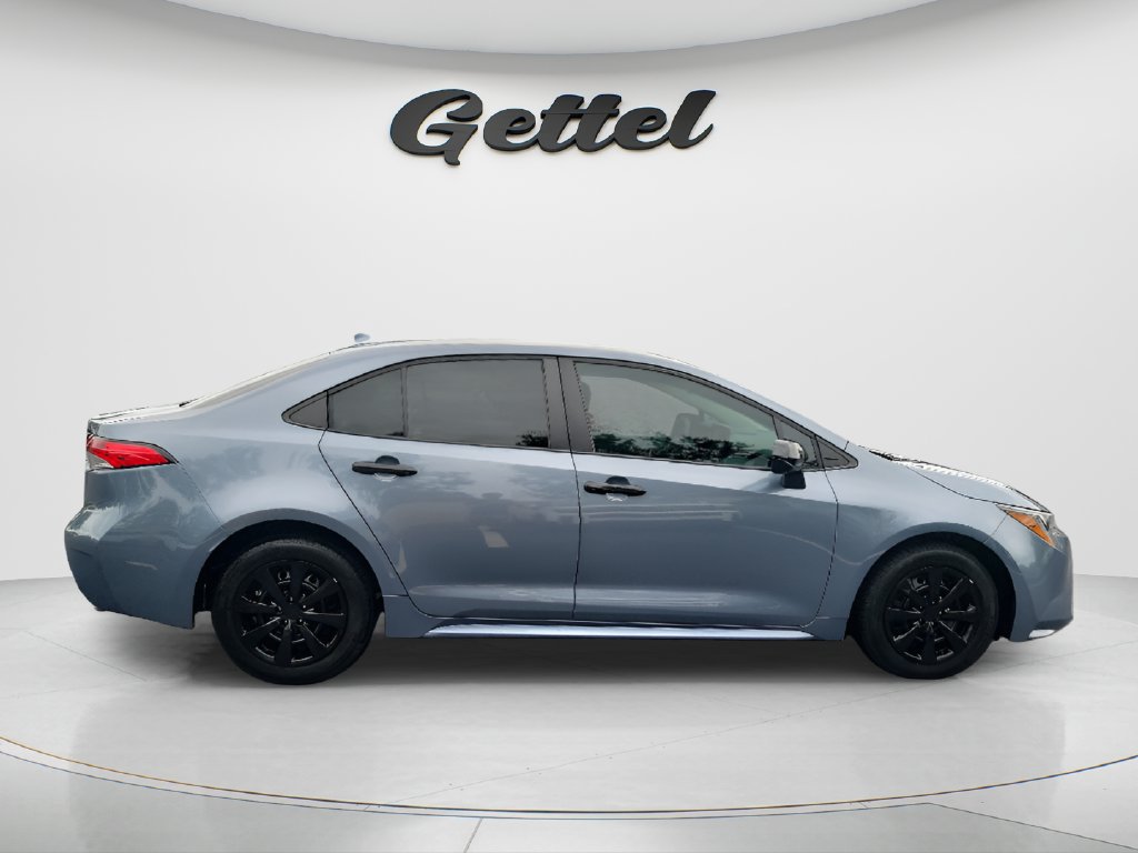 Used 2024 Toyota Corolla LE FWD image 4