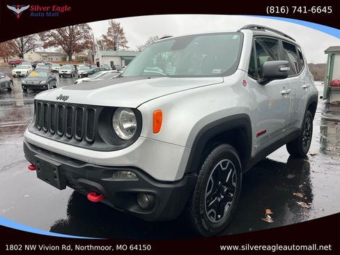 Used 2017 Jeep Renegade Trailhawk w/ Cold Weather Group II image 1