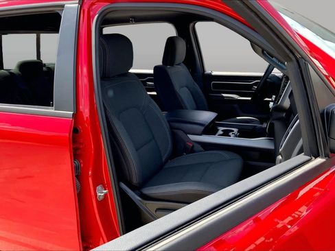 Used 2023 RAM 1500 Big Horn AWD/4WD image 9