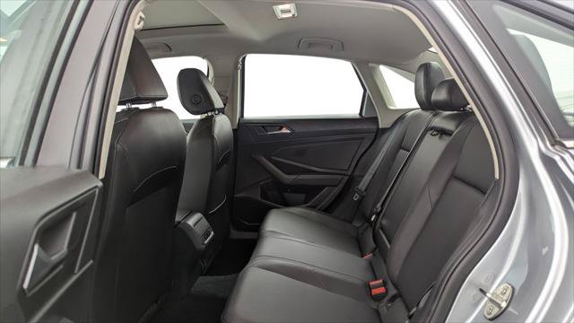 Used 2020 Volkswagen Jetta SEL FWD image 17