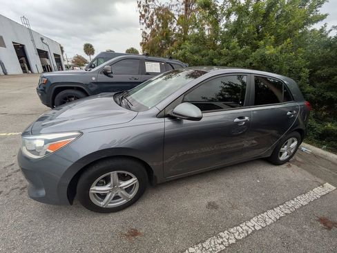 Used 2020 Kia Rio S w/ Technology Package image 9