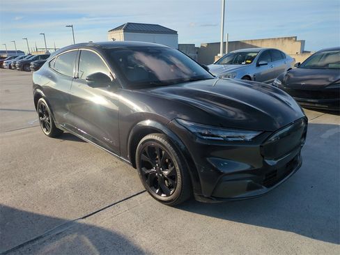 Used 2022 Ford Mustang Mach-E Premium image 2