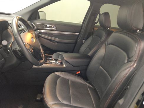 Used 2019 Ford Explorer Sport AWD/4WD image 17