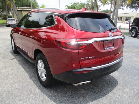 Used 2020 Buick Enclave Essence w/ LPO, Luxury Package FWD image 7