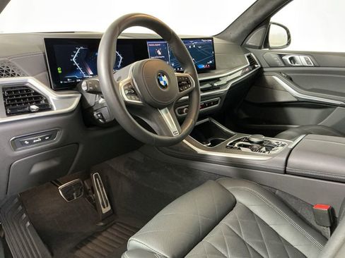 Certified 2025 BMW X7 xDrive40i w/ M Sport Package AWD/4WD image 30