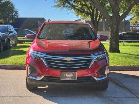Used 2023 Chevrolet Equinox Premier image 11