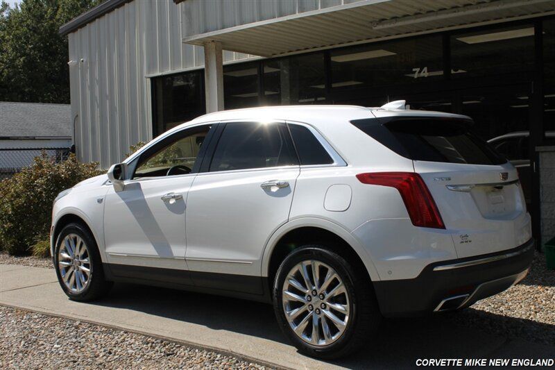 Used 2017 Cadillac XT5 Platinum w/ Driver Assist Package AWD/4WD image 8