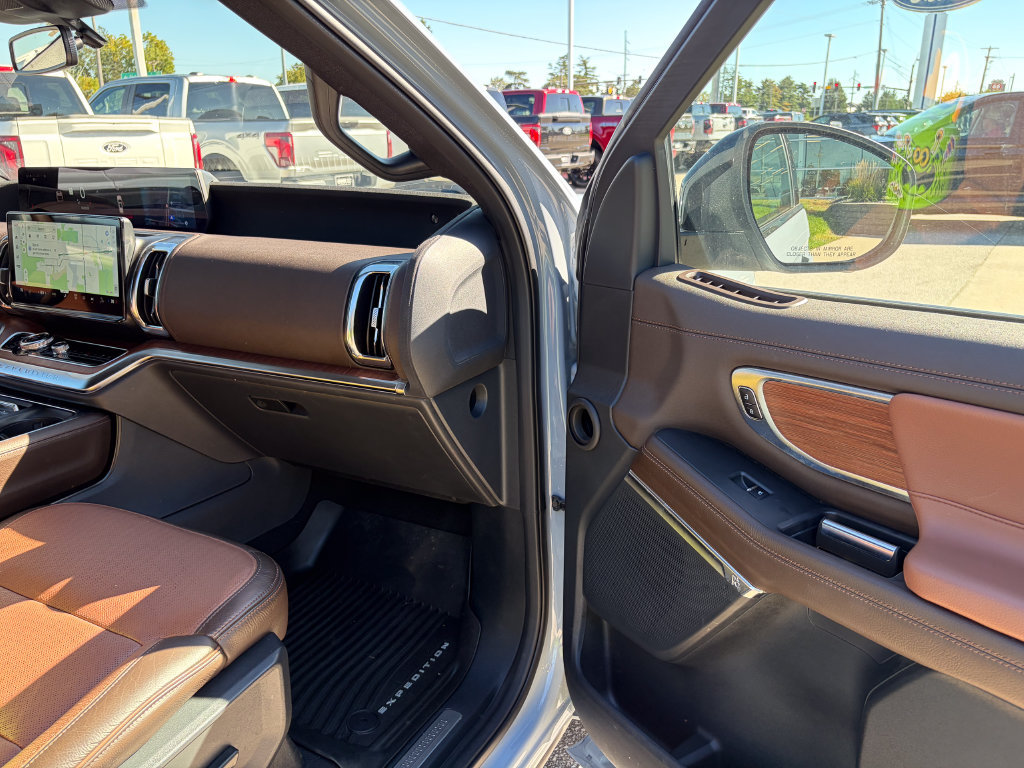 Certified 2025 Ford Expedition King Ranch AWD/4WD image 21