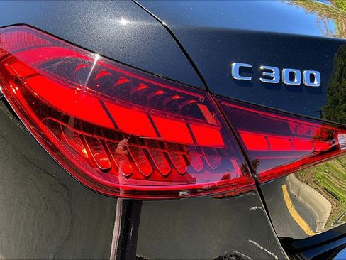Used 2023 Mercedes-Benz C 300 4MATIC Sedan image 32