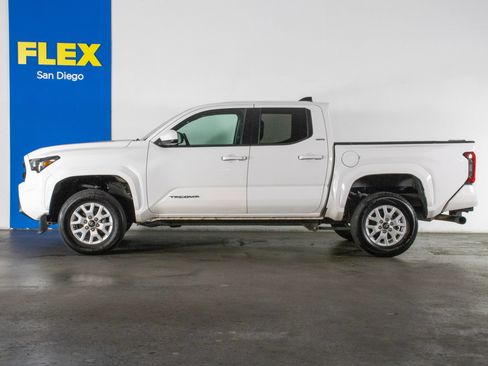 Used 2024 Toyota Tacoma SR5 RWD image 2