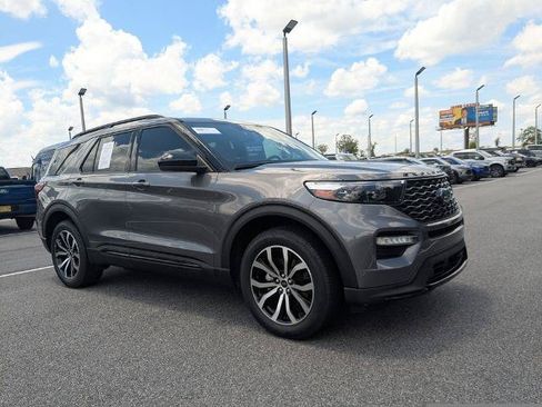 Certified 2022 Ford Explorer ST AWD/4WD image 1