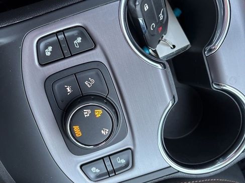 Certified 2024 GMC Terrain AT4 image 21