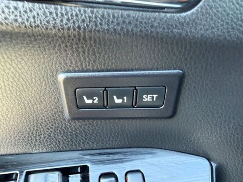 Used 2018 Toyota RAV4 Limited w/ Advanced Technology Package AWD/4WD image 16