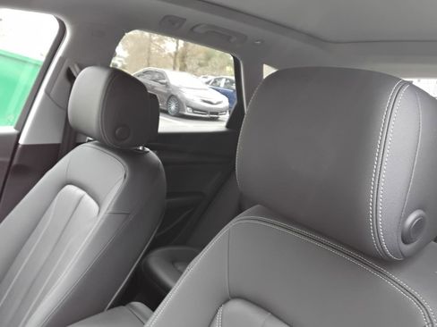 Certified 2023 Audi Q5 2.0T Premium w/ Convenience Package image 19