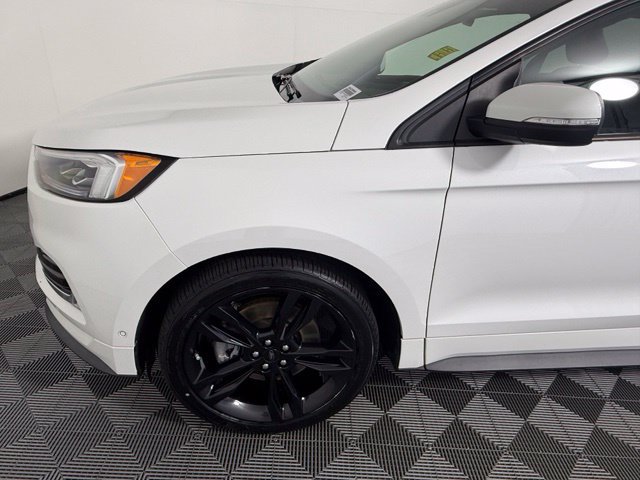 Used 2020 Ford Edge ST w/ Equipment Group 401A AWD/4WD image 12