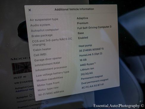 Used 2022 Tesla Model S Plaid image 34