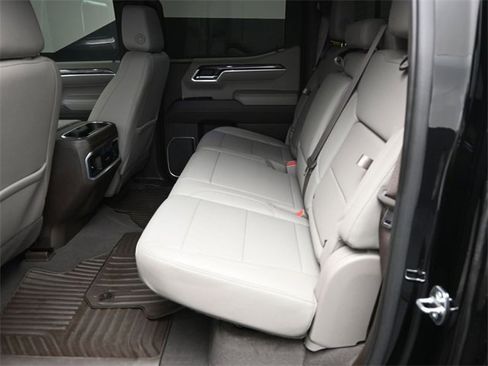 Used 2022 Chevrolet Silverado 1500 LTZ w/ Technology Package image 17