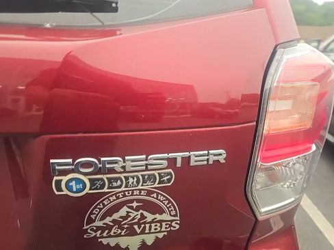 Used 2018 Subaru Forester 2.5i w/ Alloy Wheel Package AWD/4WD image 7