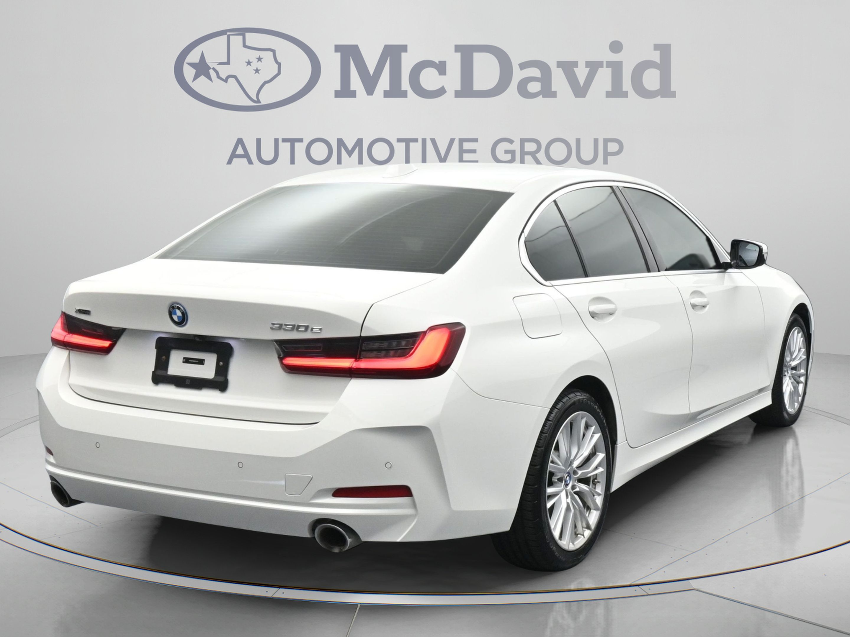 Used 2024 BMW 330e xDrive AWD/4WD image 8