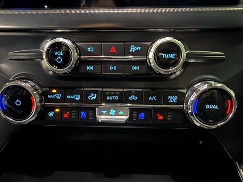 Used 2025 Ford F150 Lariat image 20