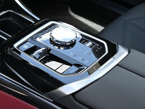 New 2026 BMW 740i image 31