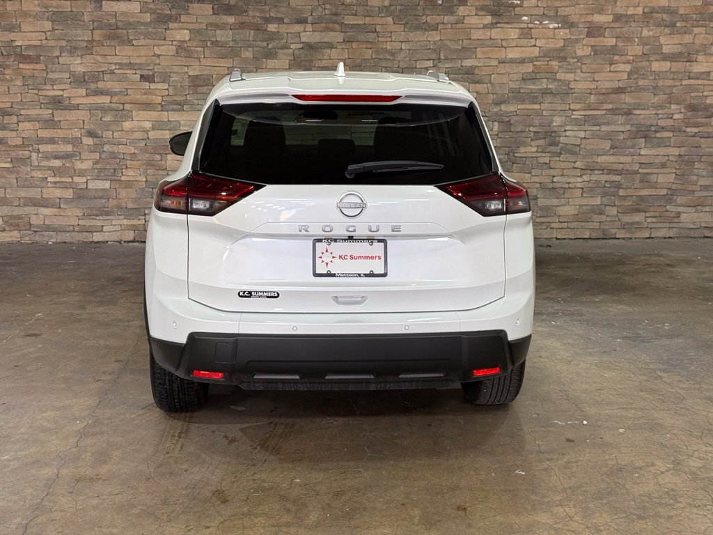Certified 2026 Nissan Rogue SV w/ SV Premium Package FWD image 7