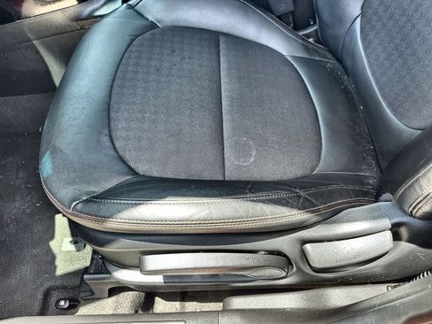 Used 2018 Kia Soul ! FWD image 11