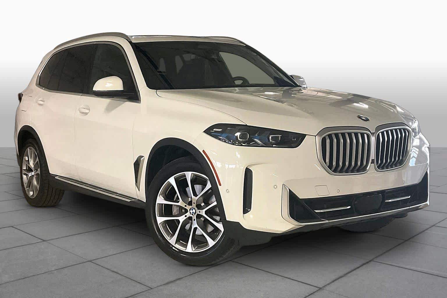 Used 2026 BMW X5 xDrive40i AWD/4WD image 2