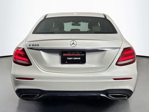 Used 2019 Mercedes-Benz E 300 E 300 image 6