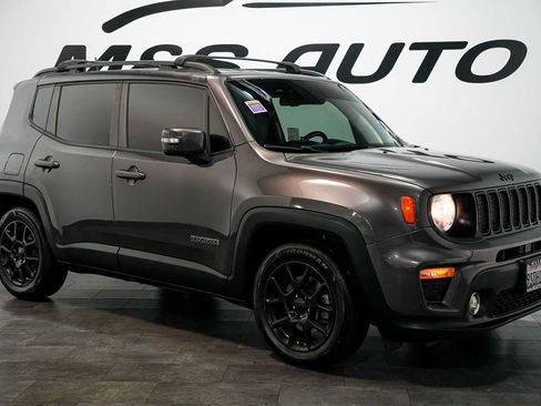 Used 2020 Jeep Renegade Altitude FWD image 7