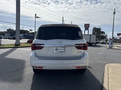Used 2021 INFINITI QX80 Luxe image 7