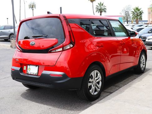 Used 2020 Kia Soul LX FWD image 13